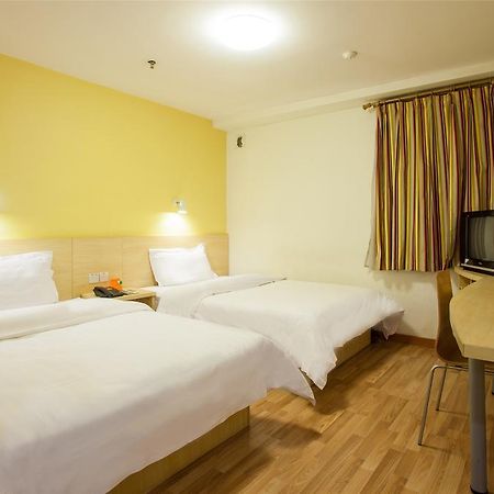 7Days Inn Guiyang Posts And Telecommunications Building Экстерьер фото